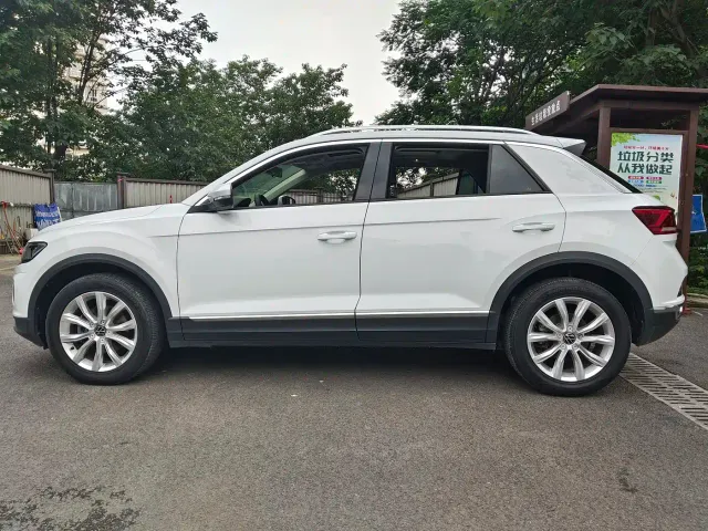 Volkswagen T-Roc — Фото автомобиля 5