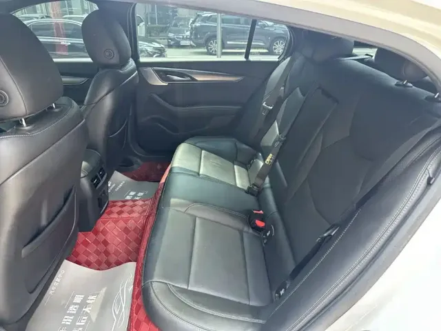 Cadillac CT5 — Фото автомобиля 8