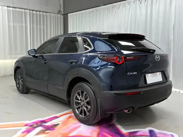 Mazda CX-30 — Фото автомобиля 4