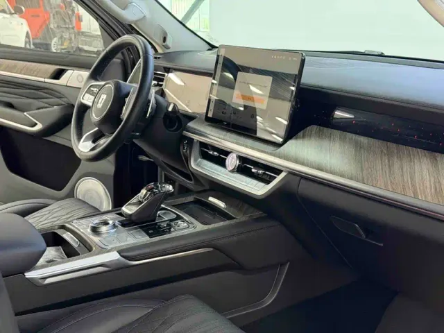 Tank Tank 500 2023 3.0T Sport Edition (5-seater) — Фото автомобиля 9