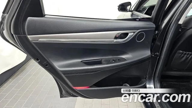 Hyundai Grandeur New — Фото автомобиля 14