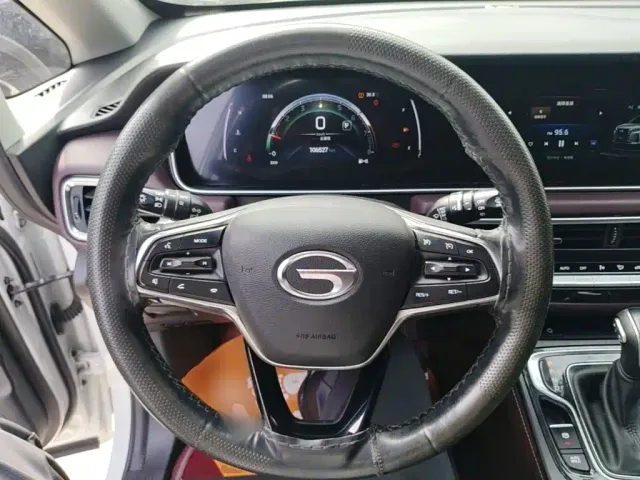 GAC Trumpchi M6 — Фото автомобиля 10
