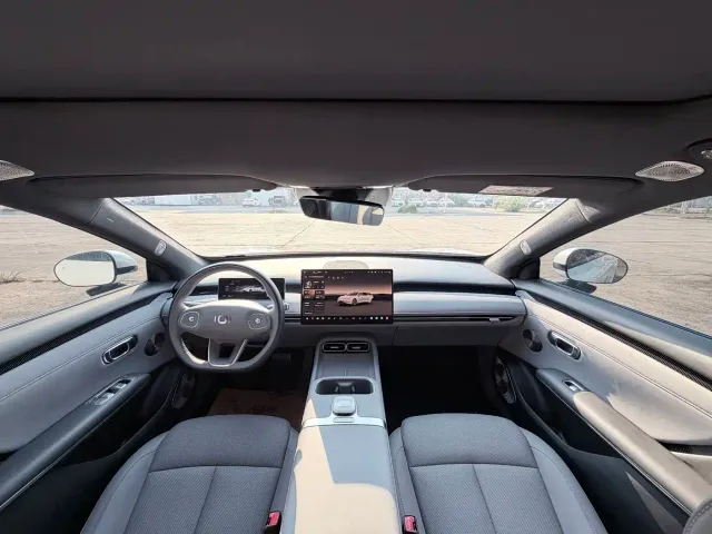 Changan Qiyuan A06 — Фото автомобиля 12