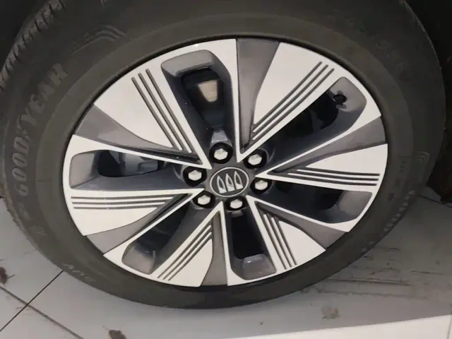 Buick E5 — Фото автомобиля 22