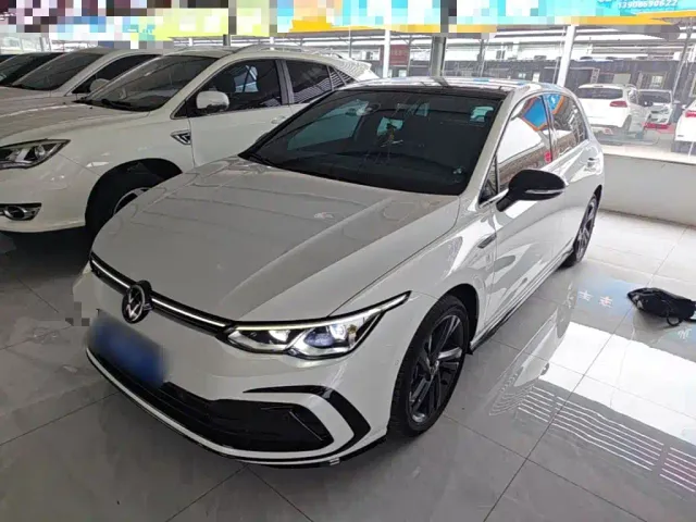Фотография автомобиля — Volkswagen Golf