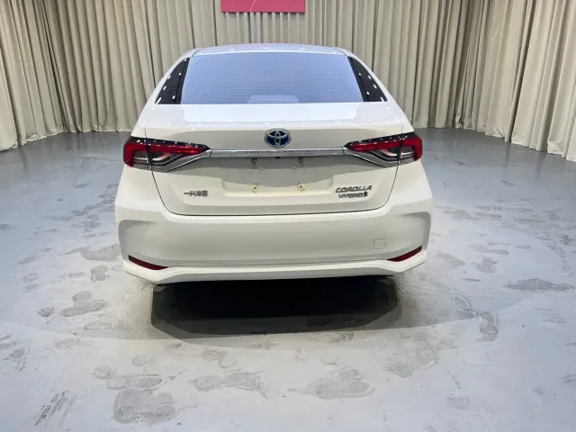 Toyota Corolla — Фото автомобиля 5