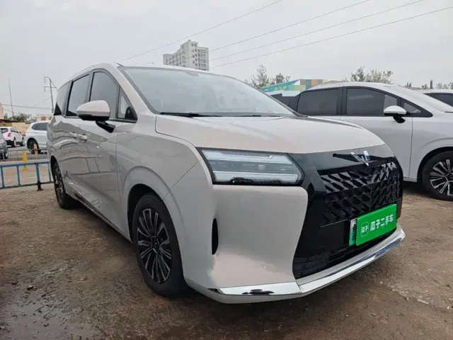 Wuling Starlight 730 — Фото автомобиля 3
