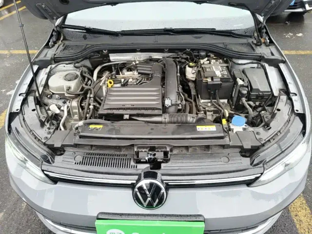 Volkswagen Golf — Фото автомобиля 19