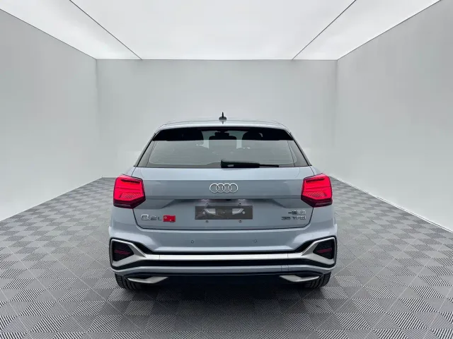 Audi Q2L — Фото автомобиля 5