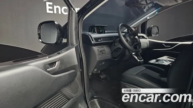 Hyundai Staria Staria — Фото автомобиля 10