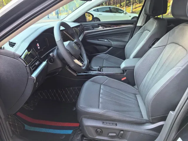 Volkswagen Passat — Фото автомобиля 10