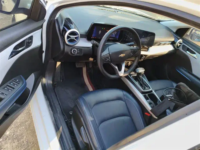 Chevrolet Monza — Фото автомобиля 12