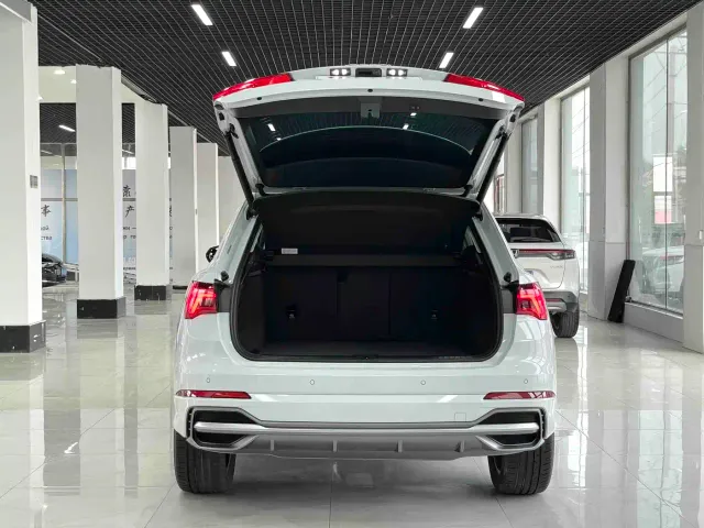 Audi Q3 — Фото автомобиля 16