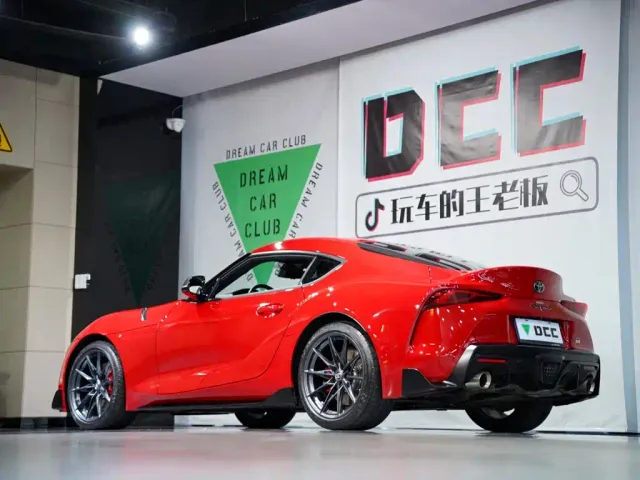 Toyota Supra — Фото автомобиля 12