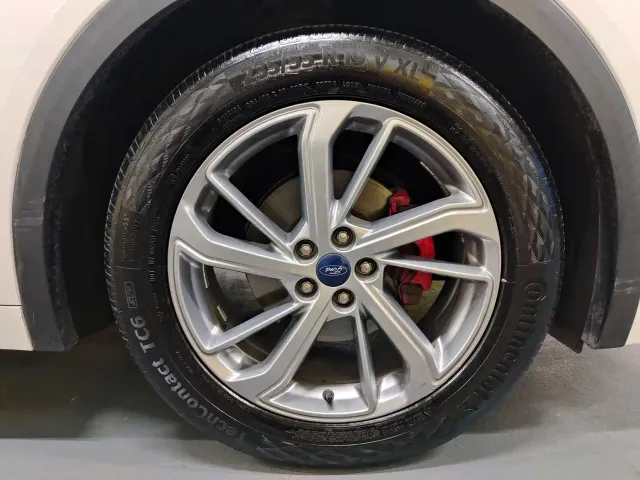 Ford EVOS — Фото автомобиля 14