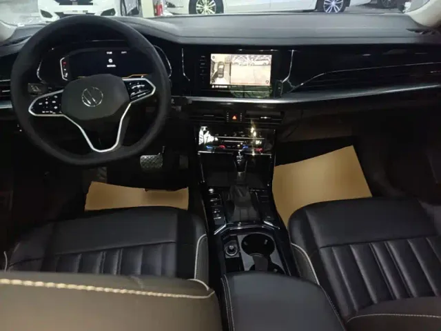 Volkswagen Passat — Фото автомобиля 9