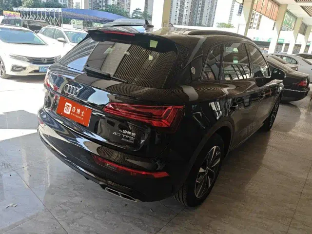 Audi Q5L — Фото автомобиля 4