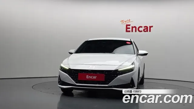 Hyundai AVANTE Avante (CN7) — Фото автомобиля 3