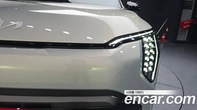 Kia EV3 Long Range 2WD — Фото автомобиля 6