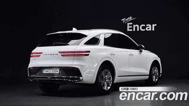Фотография автомобиля — Genesis GV70