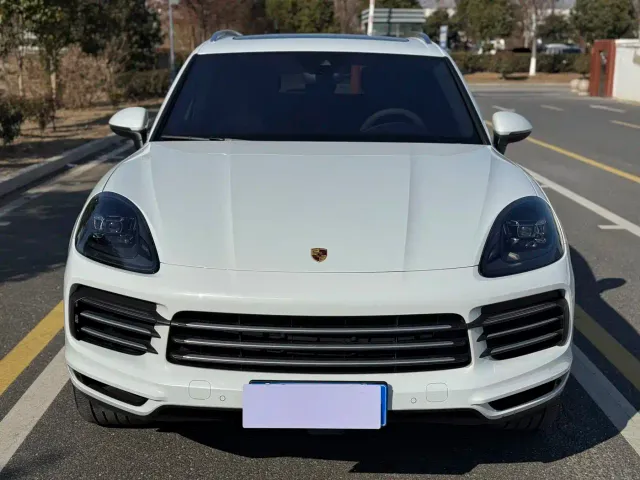 Porsche Cayenne — Фото автомобиля 2