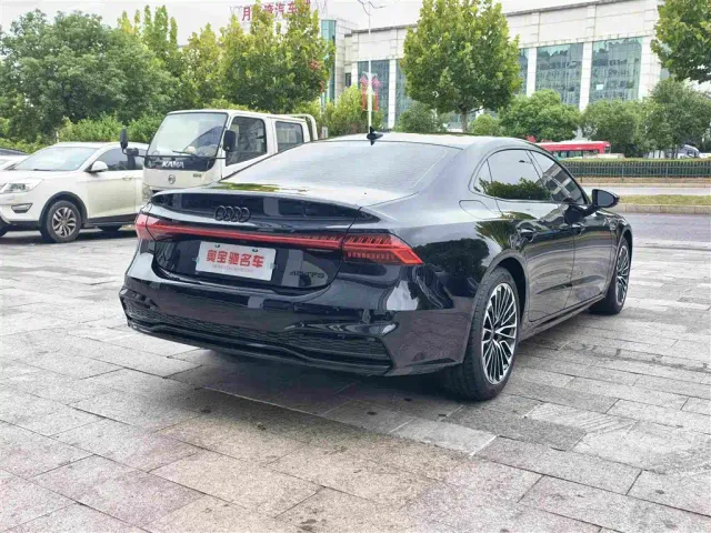 Audi A7L — Фото автомобиля 7