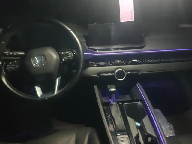 Honda Accord — Фото автомобиля 12