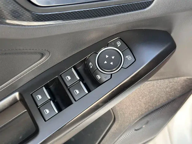 Ford Focus — Фото автомобиля 15