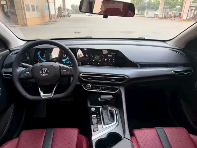 Changan Eado — Фото автомобиля 8