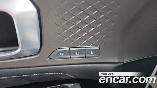 Kia Sorento Новый Sorento 4 поколение Бензин 2.5T 2WD — Фото автомобиля 30
