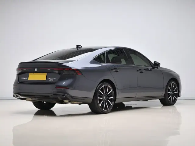 Honda Accord — Фото автомобиля 6