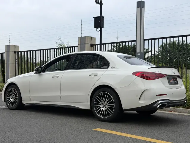 Mercedes-Benz C-Class — Фото автомобиля 16