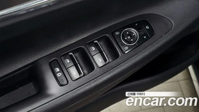 Hyundai Grandeur New — Фото автомобиля 28