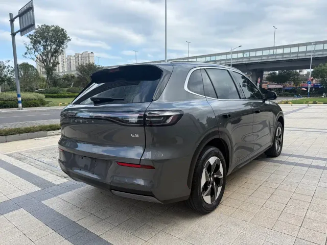 Geely Galaxy E5 — Фото автомобиля 13