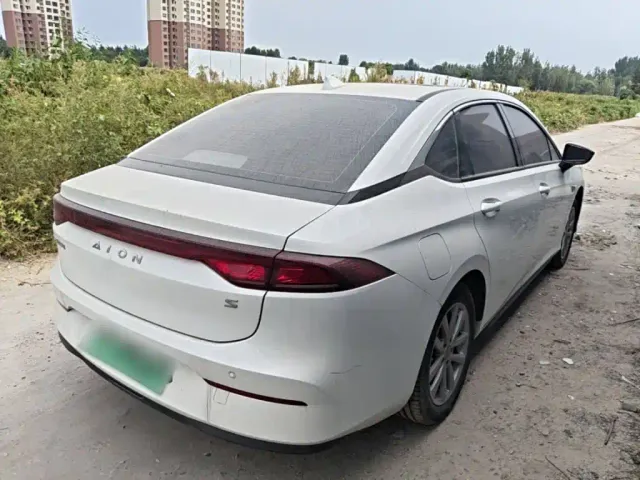 GAC Aion S — Фото автомобиля 6