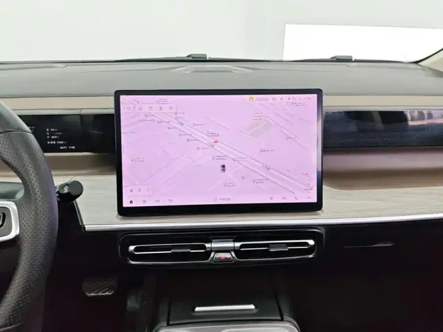 GAC Trumpchi E8 — Фото автомобиля 13