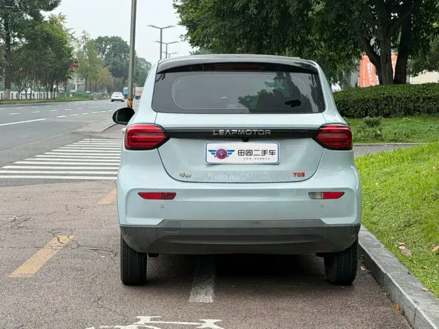 Leapmotor T03 — Фото автомобиля 5