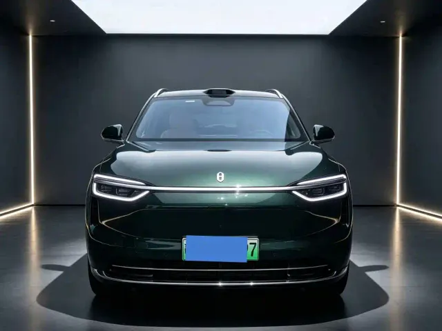 Aito M7 — Фото автомобиля 2