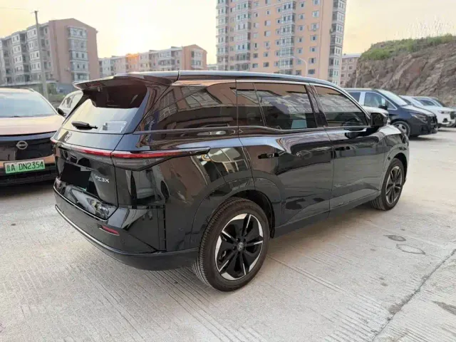 Toyota BoZhi 3X — Фото автомобиля 5
