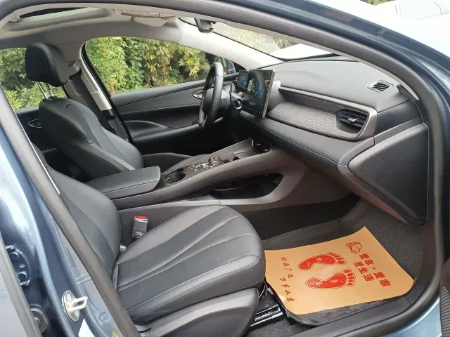 BYD Seal 05 DM-i — Фото автомобиля 18