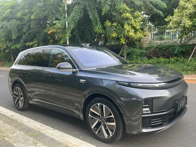 Li Auto L7 — Фото автомобиля 3