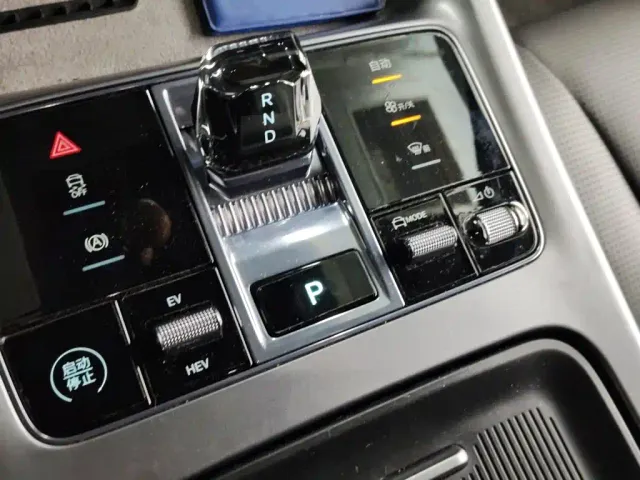BYD Seal — Фото автомобиля 16