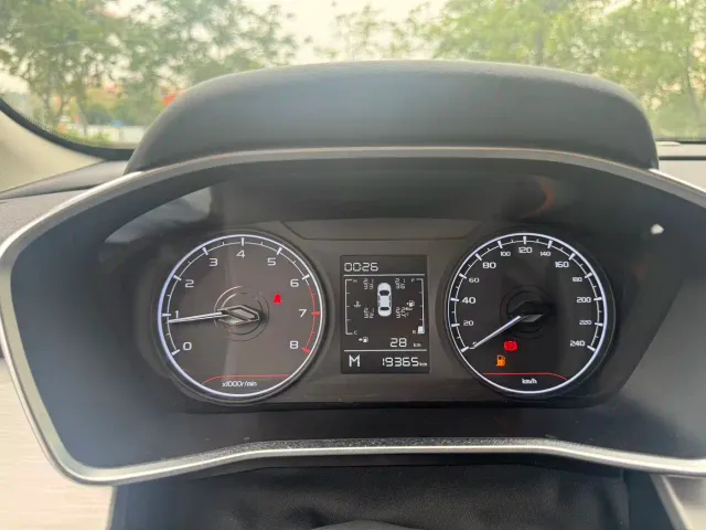 Geely Binyue — Фото автомобиля 10