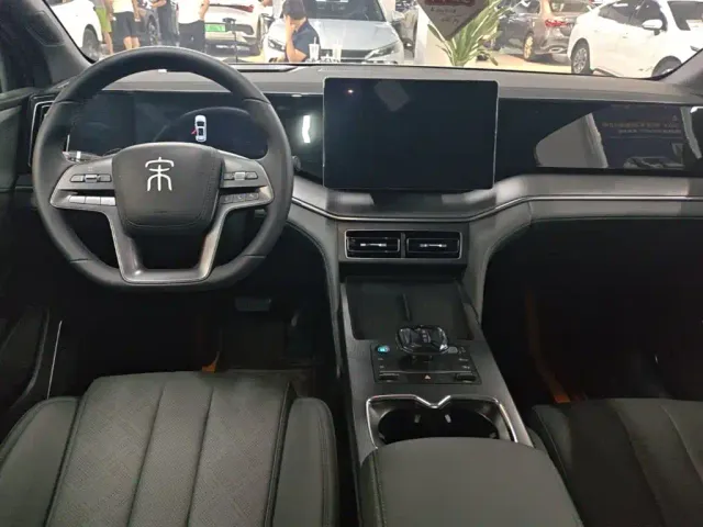 BYD Song L DM-i — Фото автомобиля 9