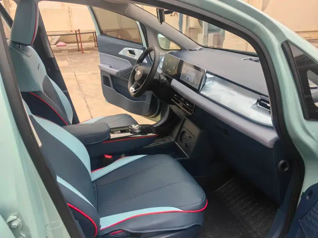 Geely Geometry E Firefly — Фото автомобиля 4