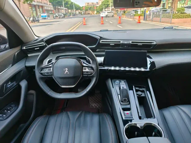 Peugeot 508 — Фото автомобиля 15