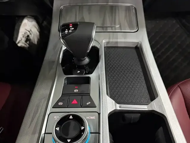 Jetour X70 Plus — Фото автомобиля 9