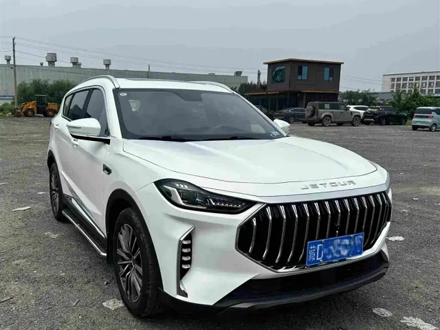 Jetour X70 Plus — Фото автомобиля 3