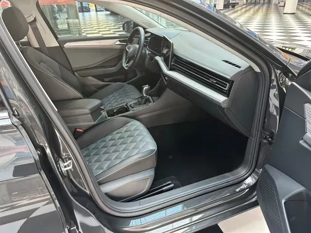 Volkswagen Sagitar — Фото автомобиля 18