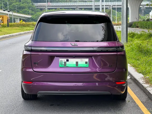Li Auto Li Xiang L9 2022 Max — Фото автомобиля 6